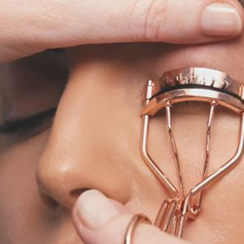 EYELASH CURLER