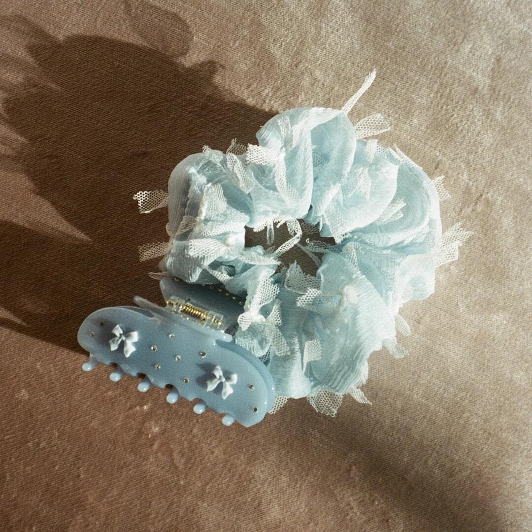 SWEETHEART CLIP IN BLUE RIBBON