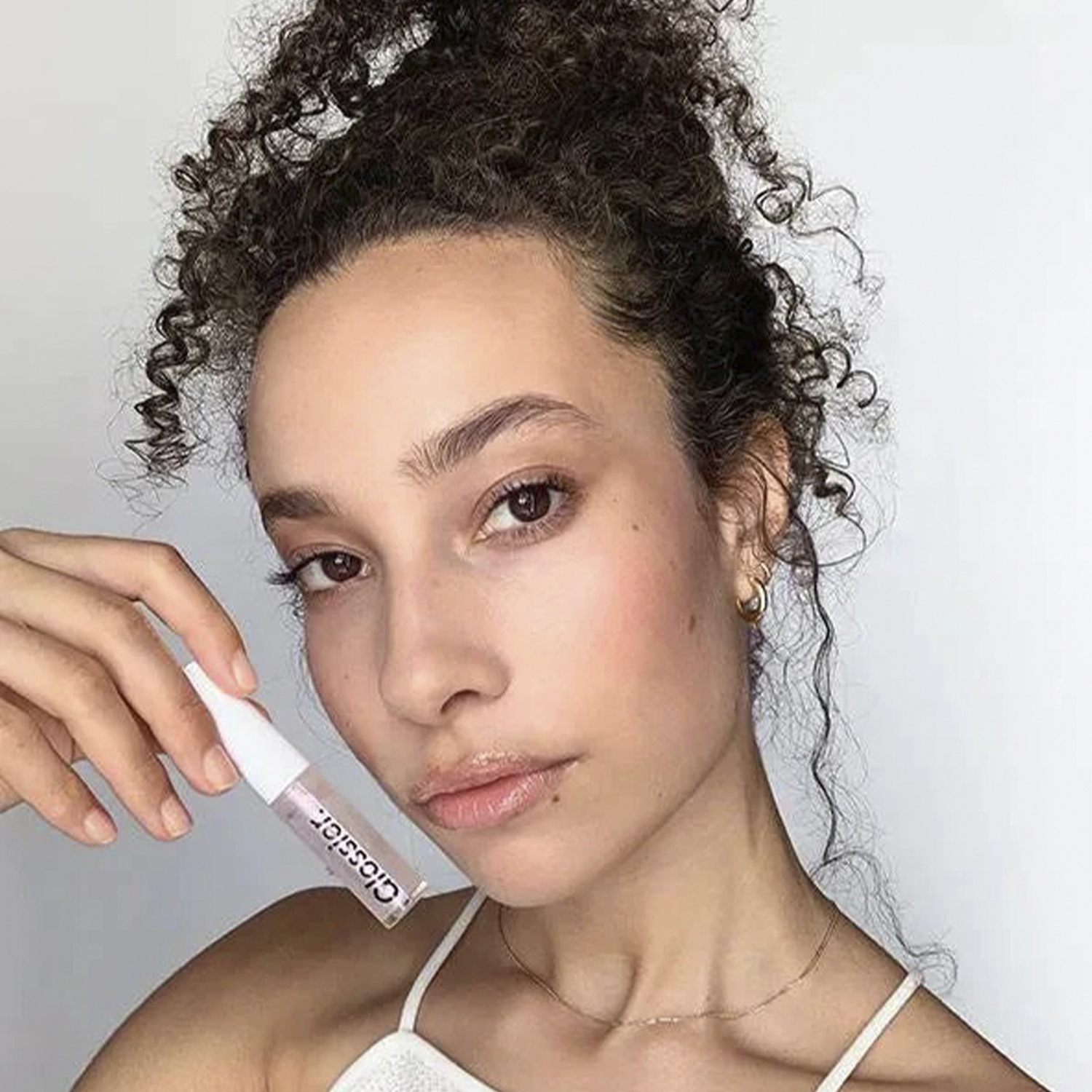 LIP GLOSS CUSHIONY GLASSY SHINE