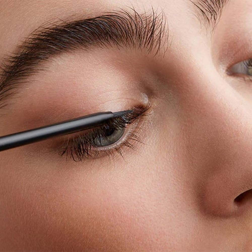 EYELASH ACTIVATING SERUM