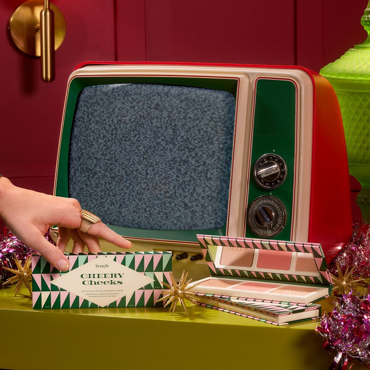 CHEERY CHEEKS HOOLA BRONZER, BLUSHER AND HIGHLIGHTER PALETTE