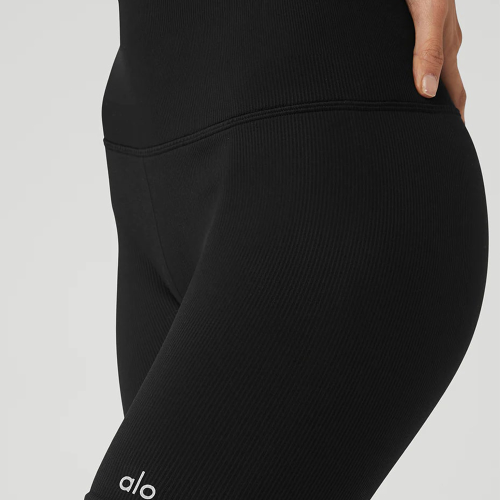 SEAMLESS RIBBED FAVORITE SHORT